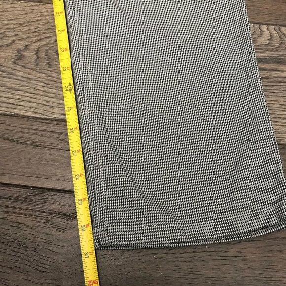 Tommy Hilfiger Vintage Women’s Loose Fit Pants 12 - Picture 8 of 8